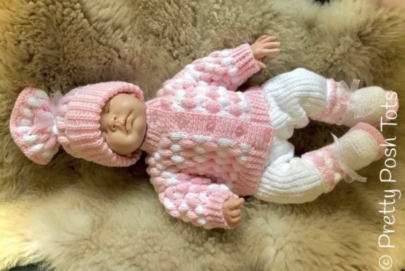 Creating a Stylish and Versatile Baby Outfit: The Baby Bubbles Jacket, Hat Bootees Set